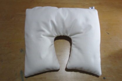 Millet hull horseshoe neck pillow.