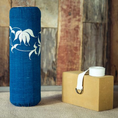 The Lanna Roller is the natural wooden body roller version of foam rollers.